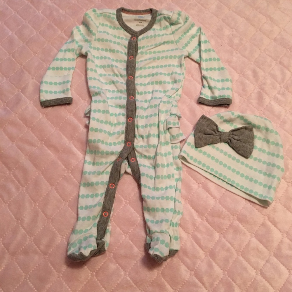 *NEVER WORN* Cloud Island 2pc Sleeper